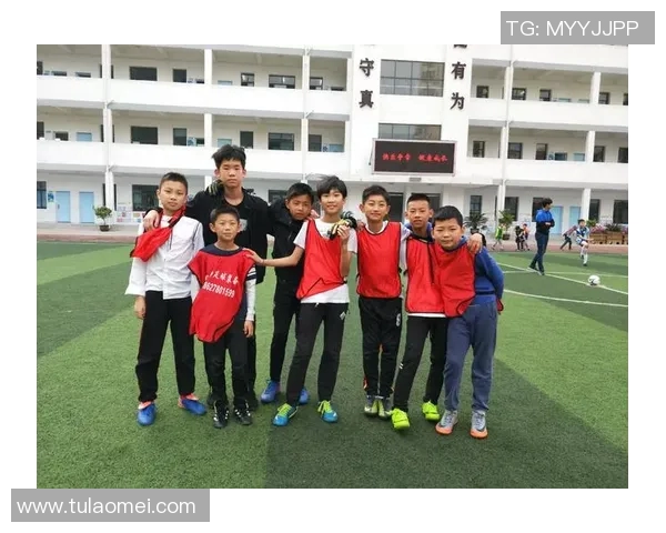 二级足球运动员的成长之路与职业发展前景分析